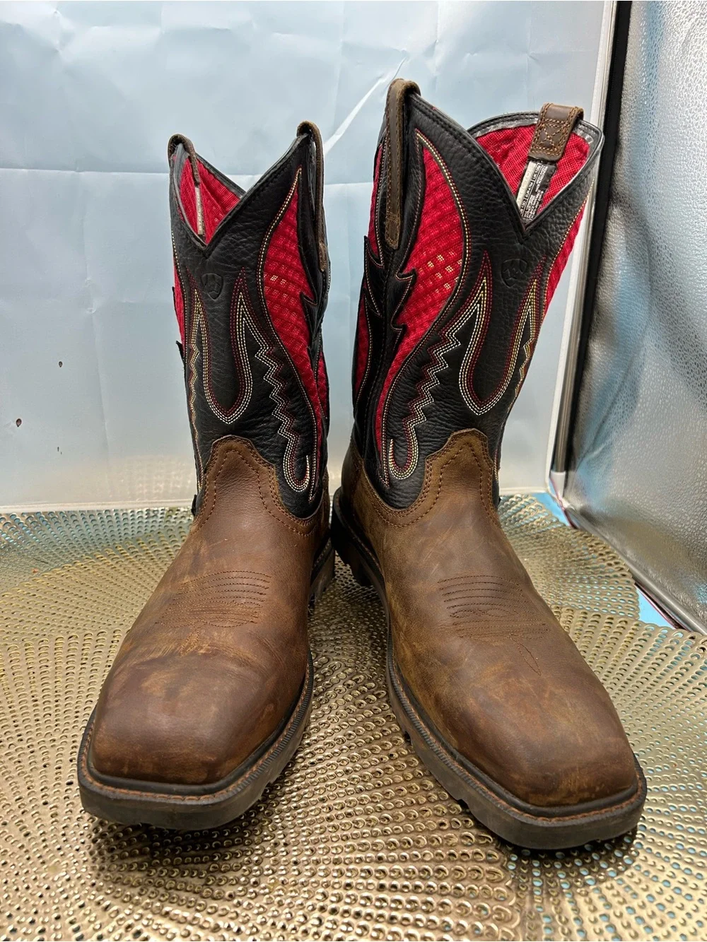Ariat very nice